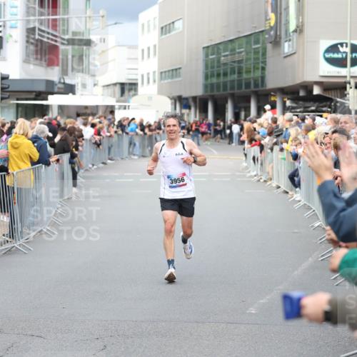 12.06.2026 - Holstenköstenlauf Andreas Tolksdorf http://msf.ph/oto/9746601 12.06.2026 19:44:37 Laufen 3956 meine-sportfotos.de