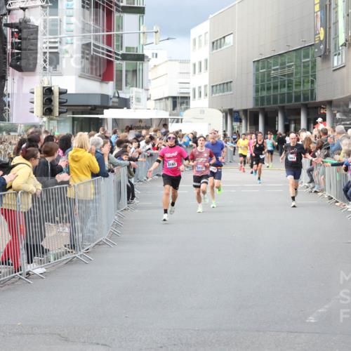 12.06.2026 - Holstenköstenlauf Andreas Tolksdorf http://msf.ph/oto/9746603 12.06.2026 19:44:54 Laufen 3191, 3737 meine-sportfotos.de