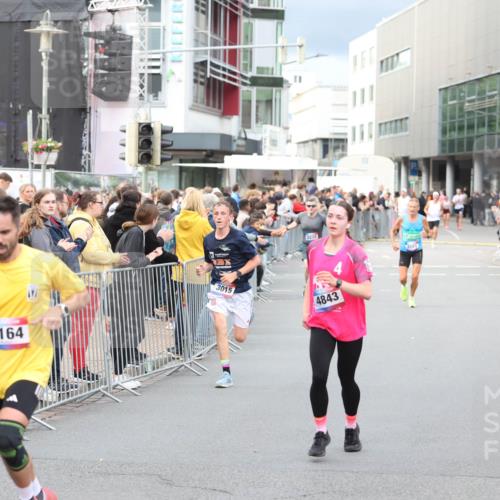 12.06.2026 - Holstenköstenlauf Andreas Tolksdorf http://msf.ph/oto/9746617 12.06.2026 19:45:04 Laufen 4164, 3015, 3272, 4843 meine-sportfotos.de