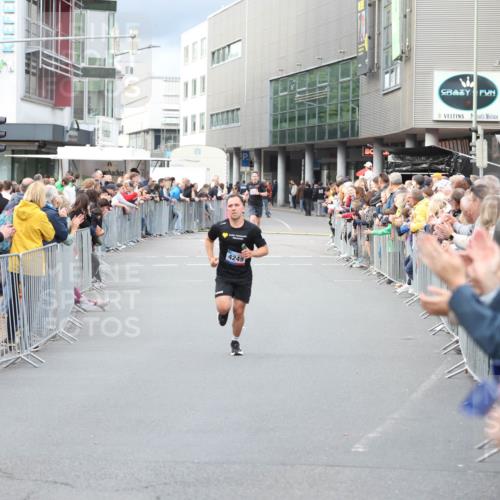 12.06.2026 - Holstenköstenlauf Andreas Tolksdorf http://msf.ph/oto/9746635 12.06.2026 19:45:34 Laufen 4249 meine-sportfotos.de