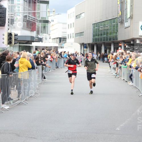 12.06.2026 - Holstenköstenlauf Andreas Tolksdorf http://msf.ph/oto/9746650 12.06.2026 19:45:58 Laufen 4314, 4573 meine-sportfotos.de