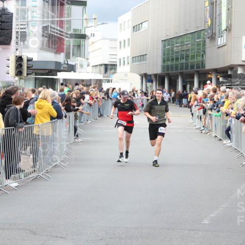 12.06.2026 - Holstenköstenlauf Andreas Tolksdorf http://msf.ph/oto/9746651 12.06.2026 19:45:58 Laufen 4314, 4573 meine-sportfotos.de