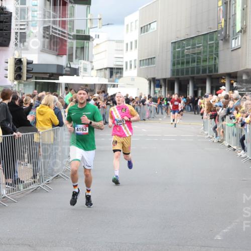 12.06.2026 - Holstenköstenlauf Andreas Tolksdorf http://msf.ph/oto/9746674 12.06.2026 19:46:27 Laufen 4163, 3203 meine-sportfotos.de