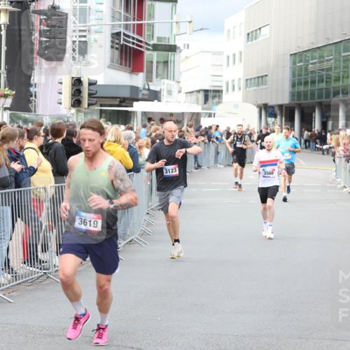12.06.2026 - Holstenköstenlauf Andreas Tolksdorf http://msf.ph/oto/9746687 12.06.2026 19:46:42 Laufen 3619, 3123, 3560, 3617 meine-sportfotos.de