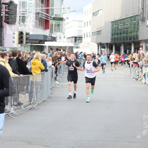 12.06.2026 - Holstenköstenlauf Andreas Tolksdorf http://msf.ph/oto/9746701 12.06.2026 19:46:53 Laufen 00, 20, 3540, 4413 meine-sportfotos.de