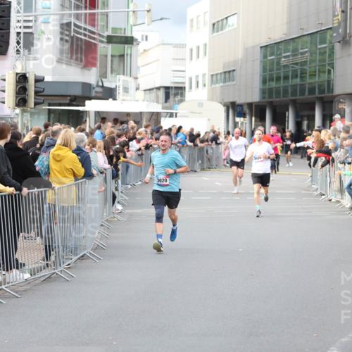 12.06.2026 - Holstenköstenlauf Andreas Tolksdorf http://msf.ph/oto/9746707 12.06.2026 19:46:59 Laufen 3020, 1620 meine-sportfotos.de