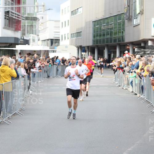 12.06.2026 - Holstenköstenlauf Andreas Tolksdorf http://msf.ph/oto/9746714 12.06.2026 19:47:02 Laufen 4620 meine-sportfotos.de