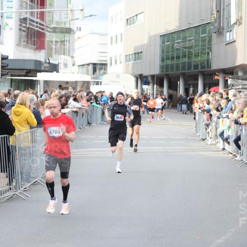 12.06.2026 - Holstenköstenlauf Andreas Tolksdorf http://msf.ph/oto/9746736 12.06.2026 19:47:23 Laufen 4700, 3645 meine-sportfotos.de