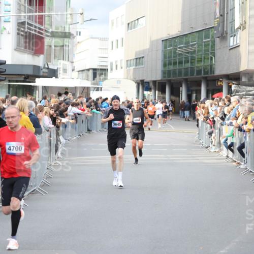 12.06.2026 - Holstenköstenlauf Andreas Tolksdorf http://msf.ph/oto/9746738 12.06.2026 19:47:23 Laufen 4700, 3645, 4804 meine-sportfotos.de