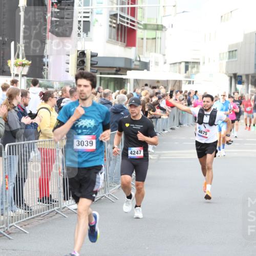 12.06.2026 - Holstenköstenlauf Andreas Tolksdorf http://msf.ph/oto/9746753 12.06.2026 19:47:42 Laufen 4675, 3039, 4247 meine-sportfotos.de