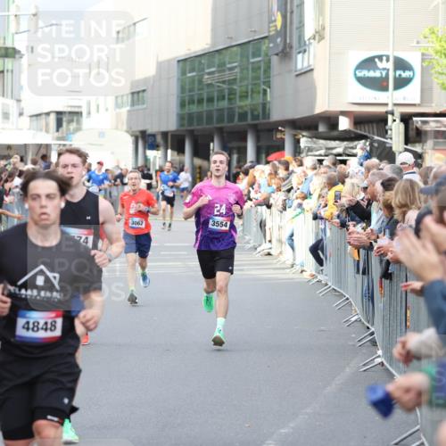 12.06.2026 - Holstenköstenlauf Andreas Tolksdorf http://msf.ph/oto/9746770 12.06.2026 19:47:50 Laufen 4848, 3062, 24, 3554 meine-sportfotos.de