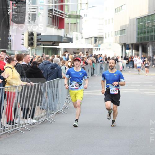 12.06.2026 - Holstenköstenlauf Andreas Tolksdorf http://msf.ph/oto/9746774 12.06.2026 19:47:56 Laufen 4773, 4772 meine-sportfotos.de