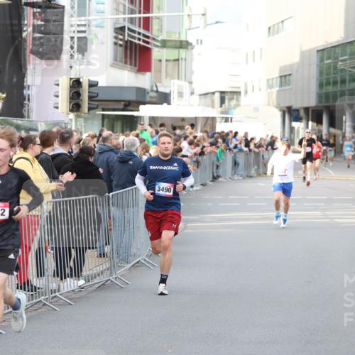 12.06.2026 - Holstenköstenlauf Andreas Tolksdorf http://msf.ph/oto/9746794 12.06.2026 19:48:14 Laufen 3782, 3490 meine-sportfotos.de