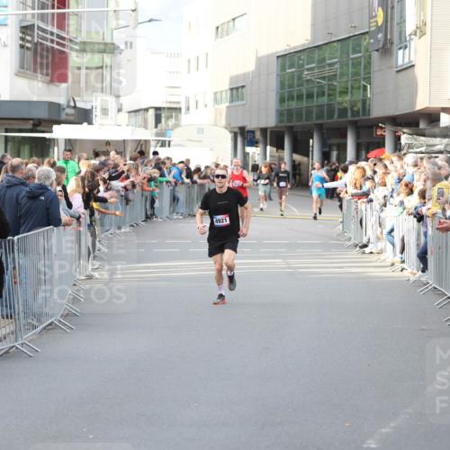 12.06.2026 - Holstenköstenlauf Andreas Tolksdorf http://msf.ph/oto/9746800 12.06.2026 19:48:20 Laufen 4921 meine-sportfotos.de