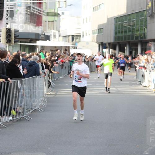 12.06.2026 - Holstenköstenlauf Andreas Tolksdorf http://msf.ph/oto/9746820 12.06.2026 19:48:46 Laufen 4647, 4176 meine-sportfotos.de
