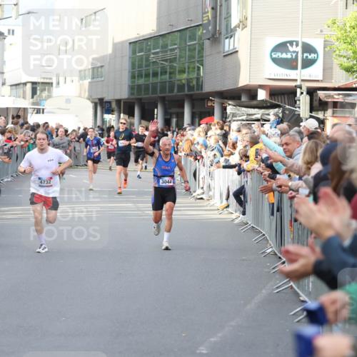 12.06.2026 - Holstenköstenlauf Andreas Tolksdorf http://msf.ph/oto/9746829 12.06.2026 19:48:51 Laufen 3889, 4732, 3044 meine-sportfotos.de