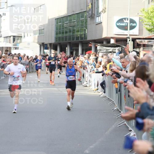 12.06.2026 - Holstenköstenlauf Andreas Tolksdorf http://msf.ph/oto/9746830 12.06.2026 19:48:51 Laufen 4732, 3693, 3044, 4 meine-sportfotos.de