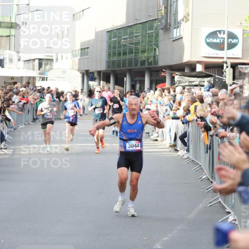 12.06.2026 - Holstenköstenlauf Andreas Tolksdorf http://msf.ph/oto/9746834 12.06.2026 19:48:53 Laufen 6, 4, 4732, 693, 3934, 3533, 3044 meine-sportfotos.de