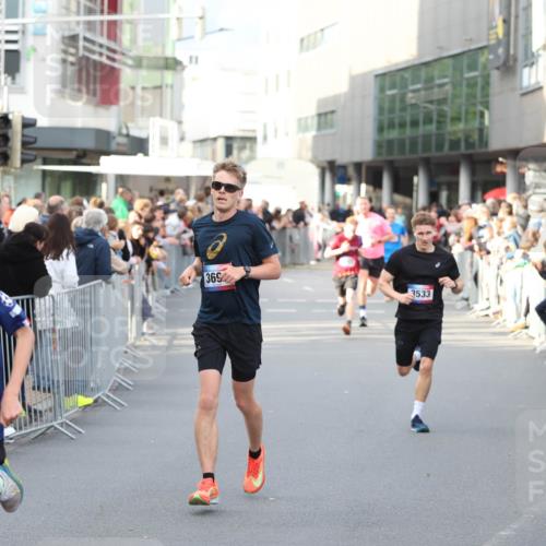 12.06.2026 - Holstenköstenlauf Andreas Tolksdorf http://msf.ph/oto/9746841 12.06.2026 19:48:57 Laufen 3935, 1, 369, 3533 meine-sportfotos.de