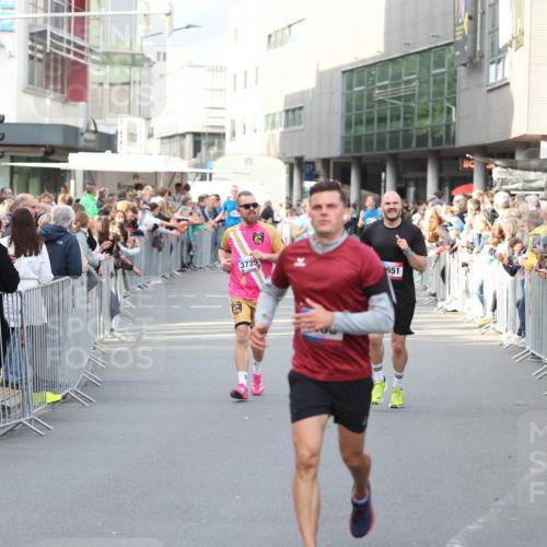 12.06.2026 - Holstenköstenlauf Andreas Tolksdorf http://msf.ph/oto/9746863 12.06.2026 19:49:12 Laufen 3725, 651 meine-sportfotos.de