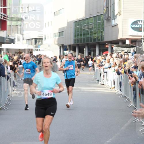 12.06.2026 - Holstenköstenlauf Andreas Tolksdorf http://msf.ph/oto/9746873 12.06.2026 19:49:20 Laufen 3930, 4649, 635 meine-sportfotos.de