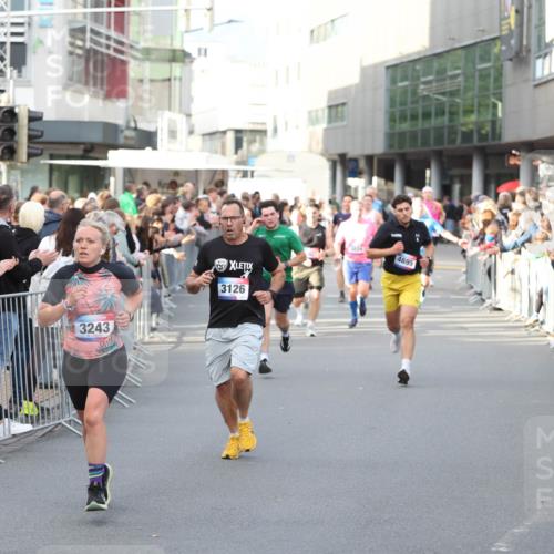12.06.2026 - Holstenköstenlauf Andreas Tolksdorf http://msf.ph/oto/9746905 12.06.2026 19:49:40 Laufen 3243, 3126, 4695 meine-sportfotos.de