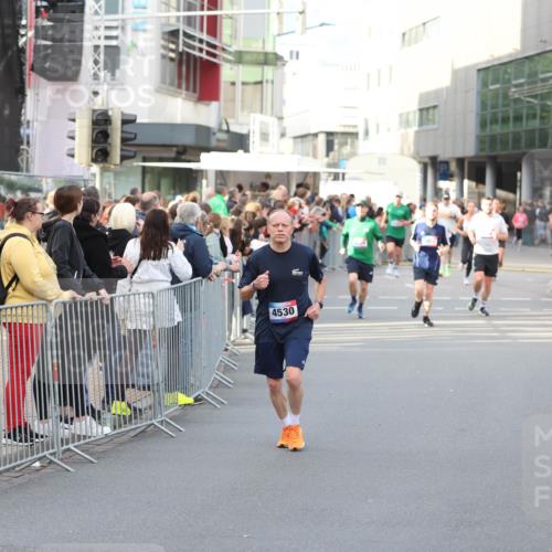 12.06.2026 - Holstenköstenlauf Andreas Tolksdorf http://msf.ph/oto/9746926 12.06.2026 19:49:56 Laufen 4530, 111 meine-sportfotos.de