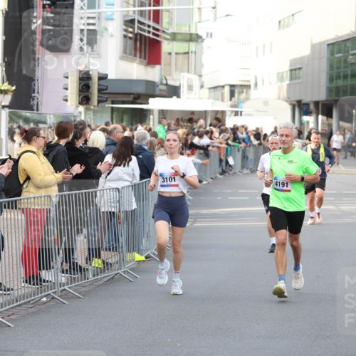 12.06.2026 - Holstenköstenlauf Andreas Tolksdorf http://msf.ph/oto/9746972 12.06.2026 19:50:36 Laufen 111, 3101, 4191 meine-sportfotos.de