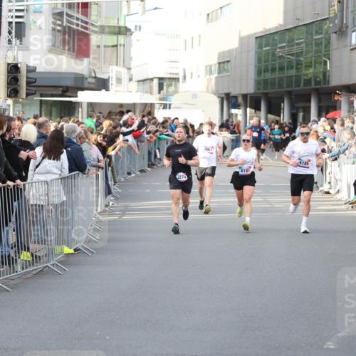 12.06.2026 - Holstenköstenlauf Andreas Tolksdorf http://msf.ph/oto/9746980 12.06.2026 19:50:50 Laufen 3274, 4661, 4181, 4185 meine-sportfotos.de