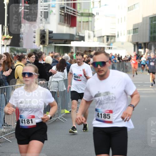 12.06.2026 - Holstenköstenlauf Andreas Tolksdorf http://msf.ph/oto/9746991 12.06.2026 19:50:54 Laufen 74, 4181, 4661, 4185 meine-sportfotos.de