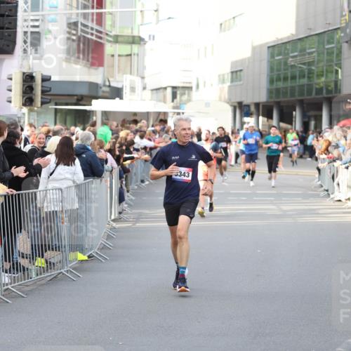 12.06.2026 - Holstenköstenlauf Andreas Tolksdorf http://msf.ph/oto/9746994 12.06.2026 19:50:59 Laufen 343 meine-sportfotos.de