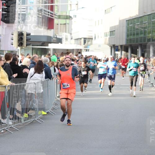 12.06.2026 - Holstenköstenlauf Andreas Tolksdorf http://msf.ph/oto/9746999 12.06.2026 19:51:03 Laufen 4514, 4576 meine-sportfotos.de