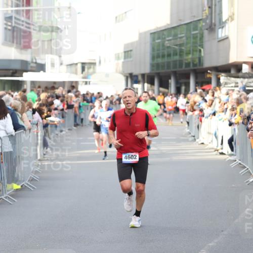 12.06.2026 - Holstenköstenlauf Andreas Tolksdorf http://msf.ph/oto/9747009 12.06.2026 19:51:12 Laufen 11, 4602 meine-sportfotos.de