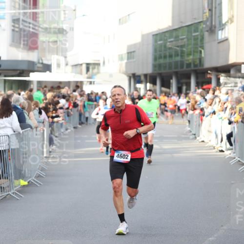 12.06.2026 - Holstenköstenlauf Andreas Tolksdorf http://msf.ph/oto/9747010 12.06.2026 19:51:12 Laufen 11, 4602 meine-sportfotos.de