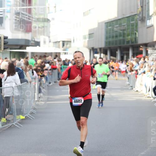 12.06.2026 - Holstenköstenlauf Andreas Tolksdorf http://msf.ph/oto/9747011 12.06.2026 19:51:12 Laufen 4602 meine-sportfotos.de