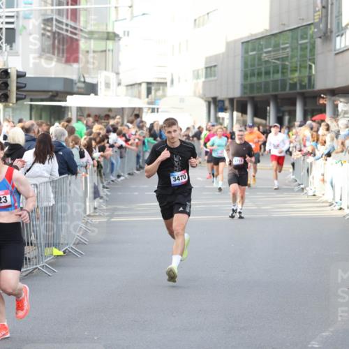 12.06.2026 - Holstenköstenlauf Andreas Tolksdorf http://msf.ph/oto/9747019 12.06.2026 19:51:18 Laufen 3223, 3470, 4719 meine-sportfotos.de