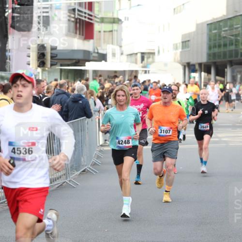 12.06.2026 - Holstenköstenlauf Andreas Tolksdorf http://msf.ph/oto/9747030 12.06.2026 19:51:25 Laufen 29, 3949, 3107, 4248, 4536 meine-sportfotos.de