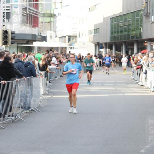 12.06.2026 - Holstenköstenlauf Andreas Tolksdorf http://msf.ph/oto/9747103 12.06.2026 19:52:15 Laufen 302 meine-sportfotos.de
