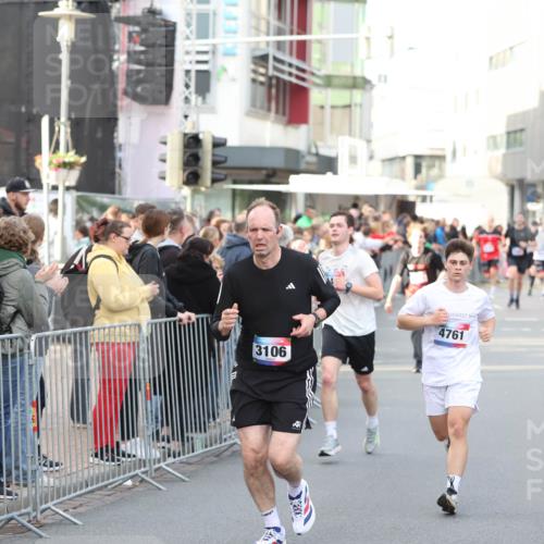 12.06.2026 - Holstenköstenlauf Andreas Tolksdorf http://msf.ph/oto/9747123 12.06.2026 19:52:34 Laufen 23, 3106, 1, 4761, 3518 meine-sportfotos.de