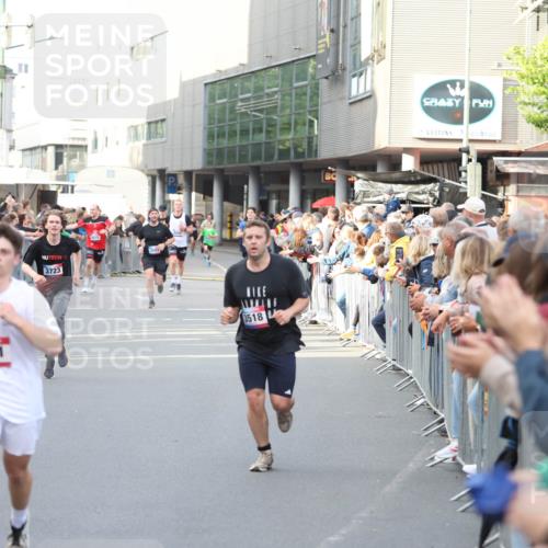 12.06.2026 - Holstenköstenlauf Andreas Tolksdorf http://msf.ph/oto/9747124 12.06.2026 19:52:35 Laufen 4761, 3723, 3518, 0 meine-sportfotos.de