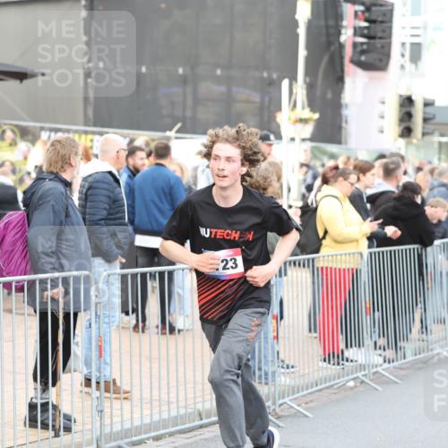 12.06.2026 - Holstenköstenlauf Andreas Tolksdorf http://msf.ph/oto/9747127 12.06.2026 19:52:38 Laufen 23 meine-sportfotos.de