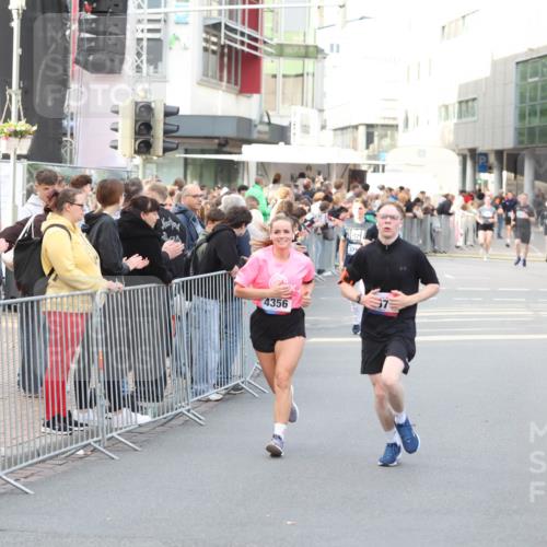 12.06.2026 - Holstenköstenlauf Andreas Tolksdorf http://msf.ph/oto/9747171 12.06.2026 19:53:15 Laufen 4356 meine-sportfotos.de