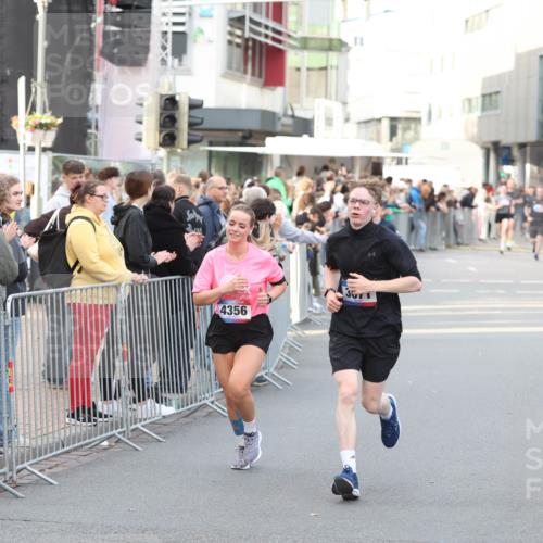 12.06.2026 - Holstenköstenlauf Andreas Tolksdorf http://msf.ph/oto/9747173 12.06.2026 19:53:15 Laufen 26, 2030, 4356, 3671 meine-sportfotos.de