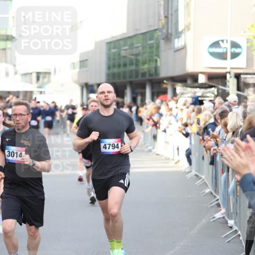 12.06.2026 - Holstenköstenlauf Andreas Tolksdorf http://msf.ph/oto/9747183 12.06.2026 19:53:27 Laufen 3456, 302, 31, 3014, 4794 meine-sportfotos.de