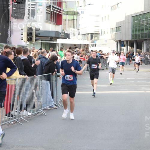 12.06.2026 - Holstenköstenlauf Andreas Tolksdorf http://msf.ph/oto/9747194 12.06.2026 19:53:34 Laufen 3698, 3932, 4469 meine-sportfotos.de