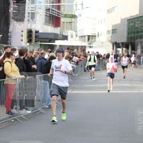 12.06.2026 - Holstenköstenlauf Andreas Tolksdorf http://msf.ph/oto/9747199 12.06.2026 19:53:39 Laufen 4469, 3552 meine-sportfotos.de