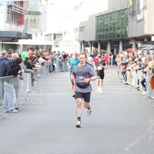 12.06.2026 - Holstenköstenlauf Andreas Tolksdorf http://msf.ph/oto/9747213 12.06.2026 19:53:55 Laufen 3348 meine-sportfotos.de