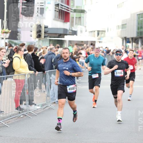 12.06.2026 - Holstenköstenlauf Andreas Tolksdorf http://msf.ph/oto/9747217 12.06.2026 19:53:58 Laufen 4583, 11, 3449, 3705 meine-sportfotos.de