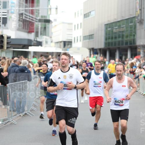 12.06.2026 - Holstenköstenlauf Andreas Tolksdorf http://msf.ph/oto/9747253 12.06.2026 19:54:31 Laufen 11, 4425, 4420 meine-sportfotos.de