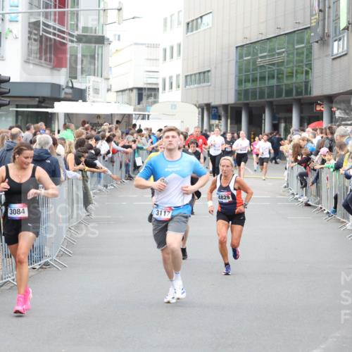 12.06.2026 - Holstenköstenlauf Andreas Tolksdorf http://msf.ph/oto/9747281 12.06.2026 19:54:55 Laufen 3084, 3117, 4829 meine-sportfotos.de
